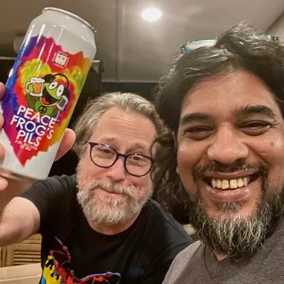 Peace Frog's Pils raised in a selfie with Jason